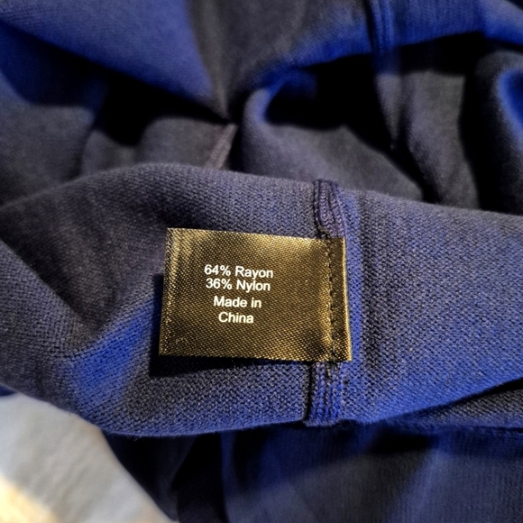 Lane Bryant women's size 18/20 fine knit navy V neck long sleeve sweater NWT - Picture 9 of 9